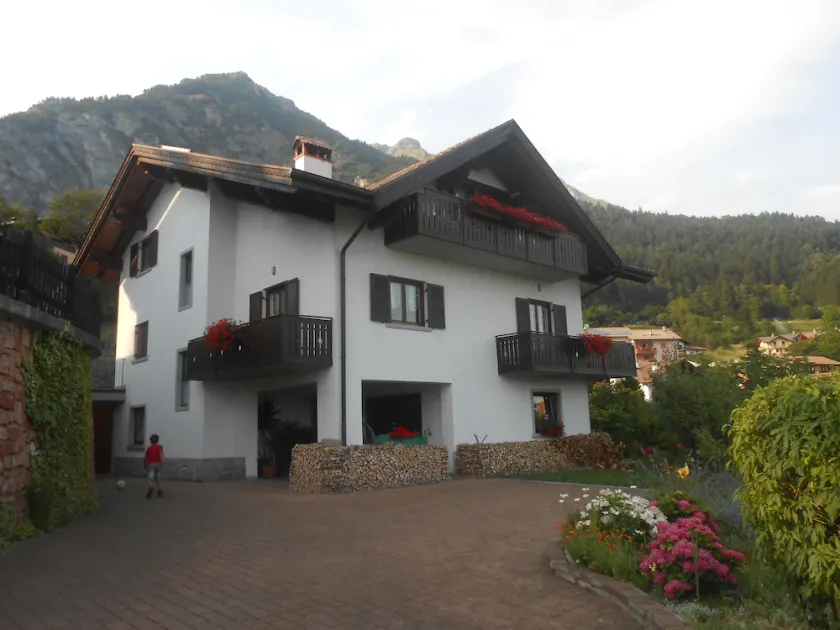 \"La Guarda\" holiday home in Stenico. Panoramic balcony near Terme di Comano - Image 1