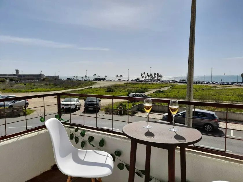 Beach House - Carcavelos - Image 1