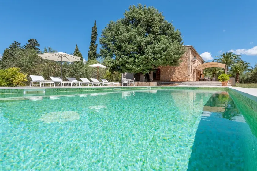 Villa isolata con piscina, Wi-Fi, aria condizionata e terrazza; parcheggio disponibile - Image 1