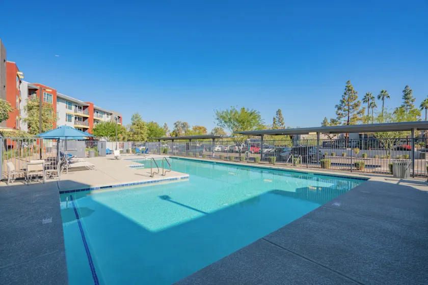 ROVE LIVING/KB - V on Broadway - Image 1