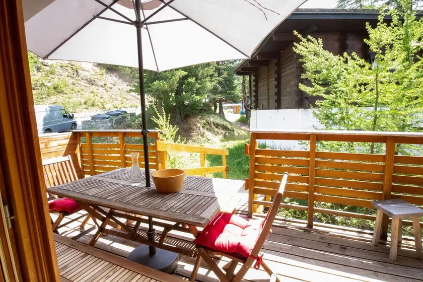 Fantastisk beliggenhed, egen forplejning chalet Sleeping 8, 4 soveværelser 3 badeværelser - Image 1