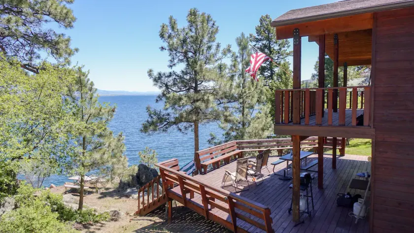 The west shore getaway on Canyon Ferry. - Image 1
