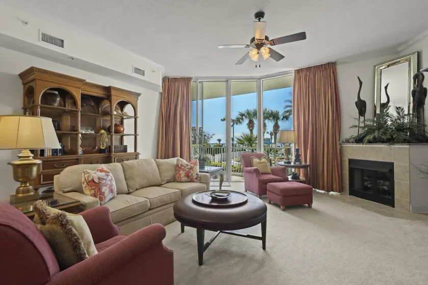 Book Now for an Amazing Stay~Best Pool Around~Stunning Views! - Image 1