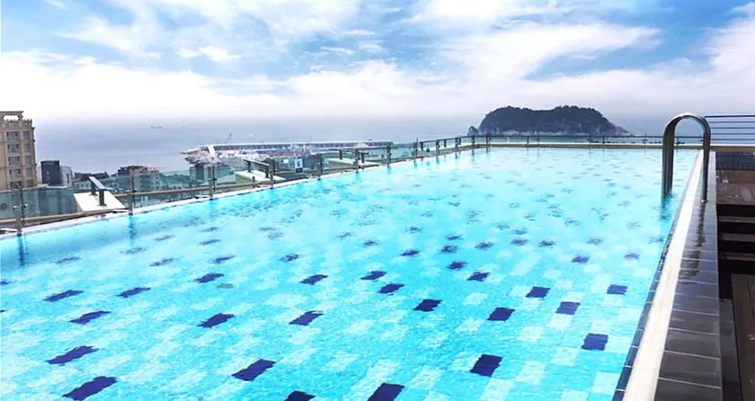 Mstay Hotel - Image 1