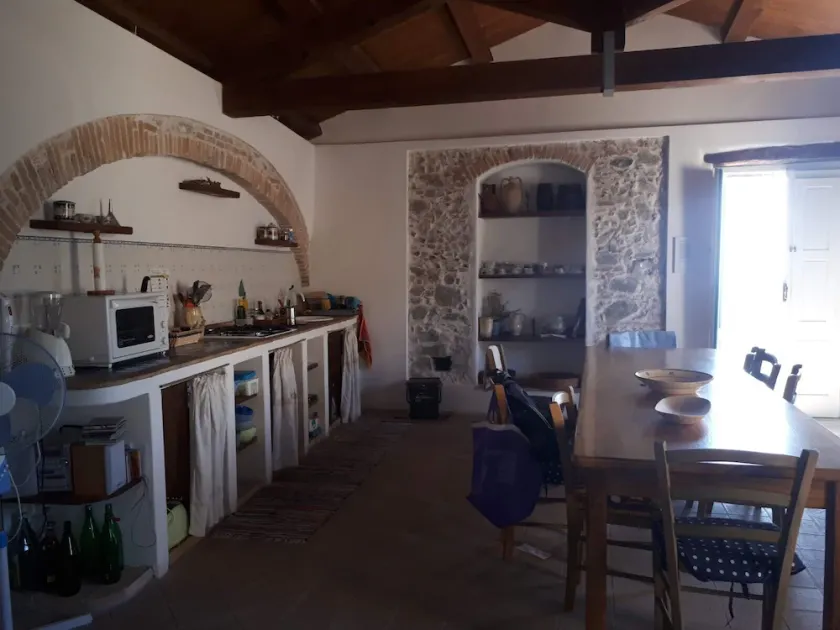 Charming renovated apartment in pictoresque village - Image 1