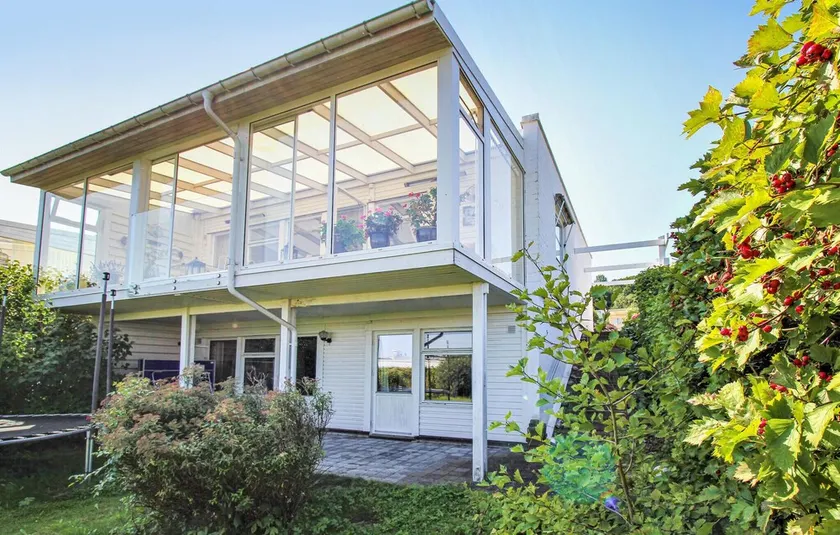 Magnifique maison à Båstad avec vue sur la mer - Image 1