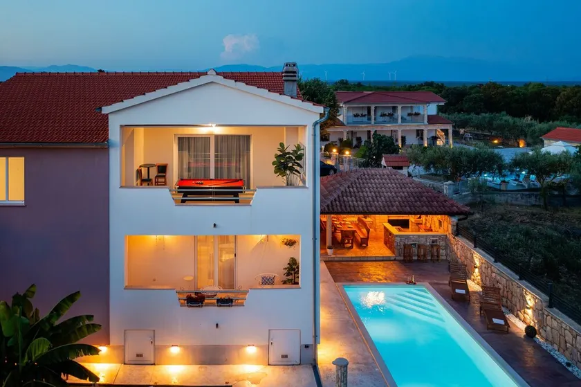 Villa Silence with pool Near Krka National Park - Image 1