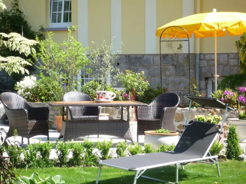 Relaxa at a luxurious villa in Bad Pyrmont - Image 1