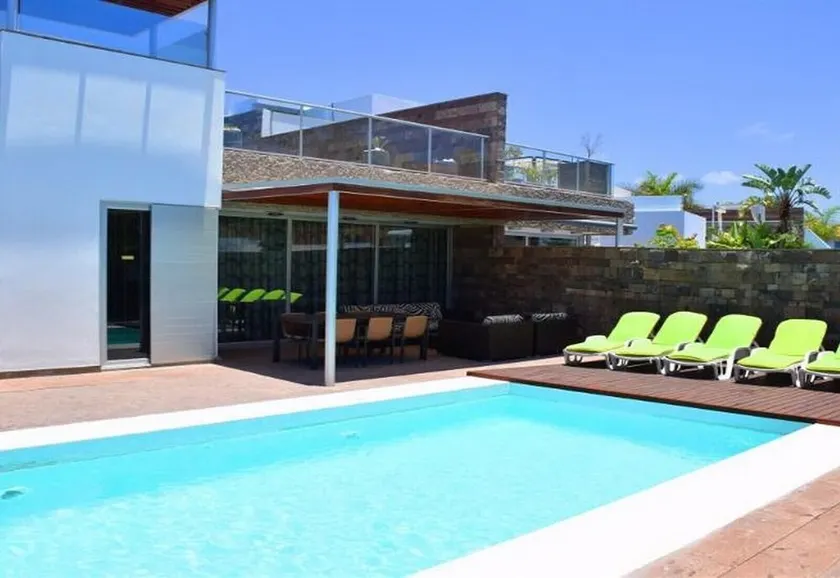 Alloggio vacanze \"Villa con 5 camere da letto a Playa del Duque\" con piscina privata - Image 1