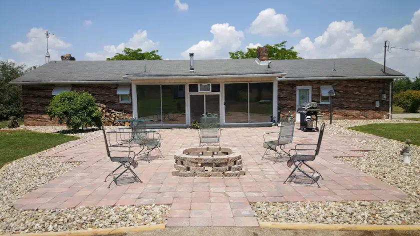 Quiet, secluded home in the country - Image 1