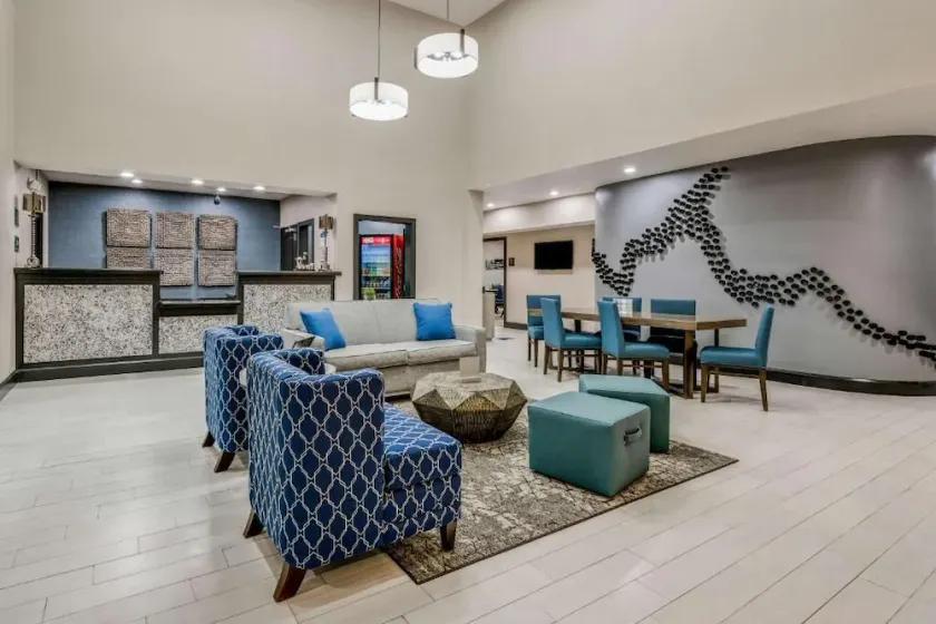 Clarion Pointe - Image 1
