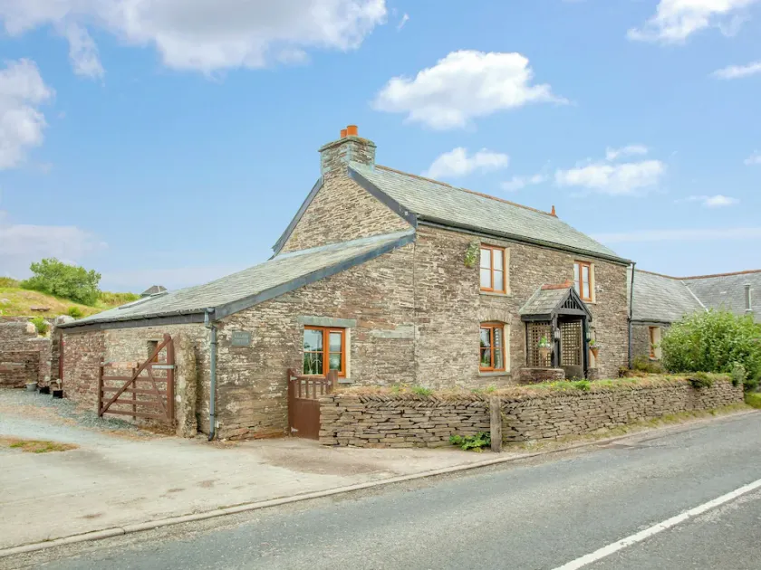 3 Bed in Camelford oc-pendb - Image 1