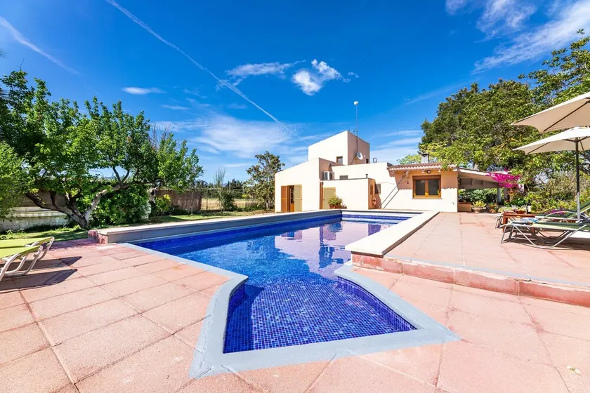 Country House 'Can Putxeta' with Mountain Views, Private Pool and Wi-Fi - Image 1