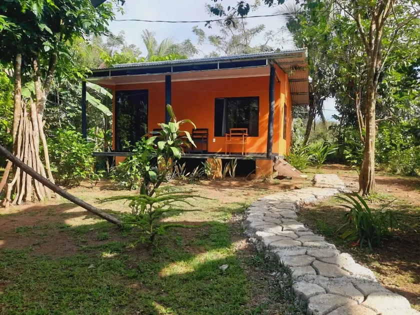 Cabinas Corcovado Green Parrot, Los Planes Drake - Image 1