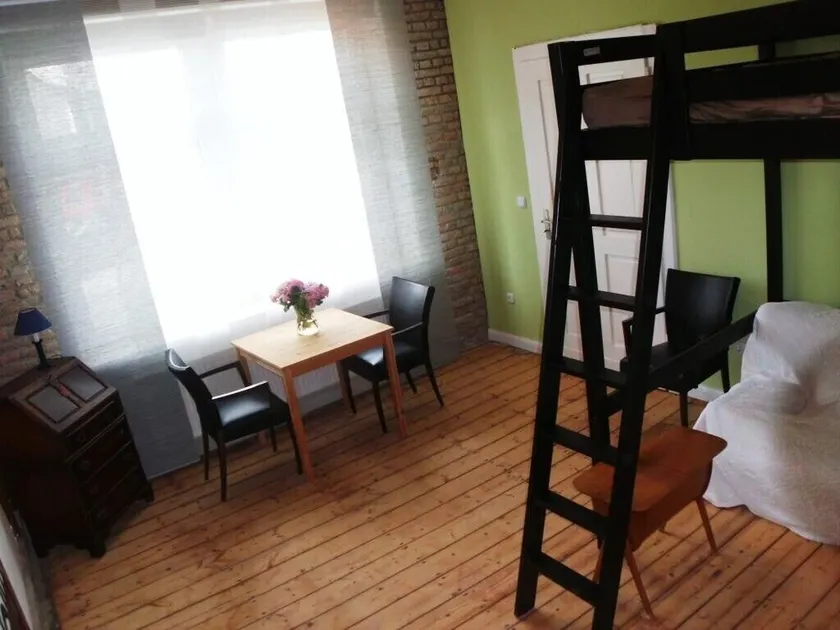 Characterful, romantic apartment close to the river Ruhr, old town and mountains - Image 1