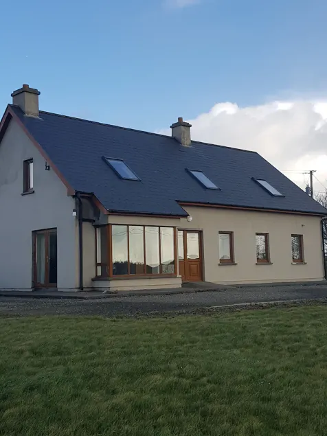 Casa con 6 camere da letto con vista sulla baia di Cunnamore - Image 1