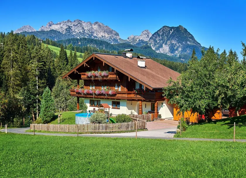 Apartment with 3 bedrooms and 2 bathrooms - Image 1