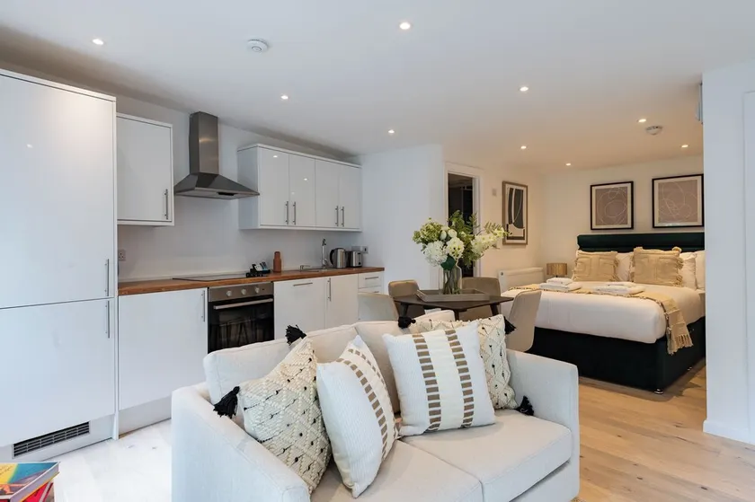 VESTO Bermondsey - Image 1