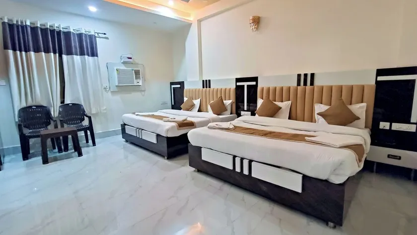 Hotel GD Residency - near Prem mandir - Image 1