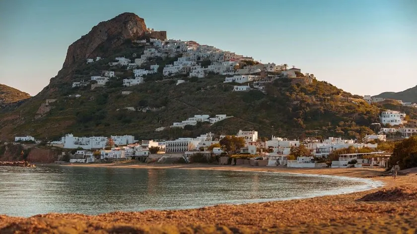 Skyros Lux Lithari - Poolside Retreat Near The Sea - Image 1