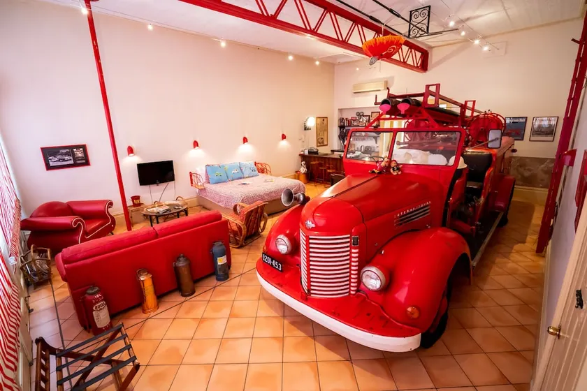 Fire Station Inn - Fire Engine Suite with Spa - Image 1
