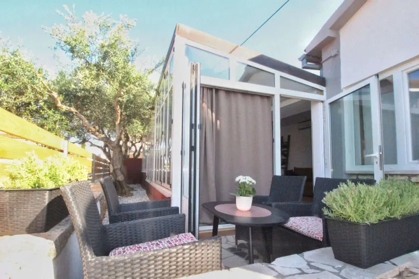 Apartment in Rovinjsko Selo for 6 persons - Image 1