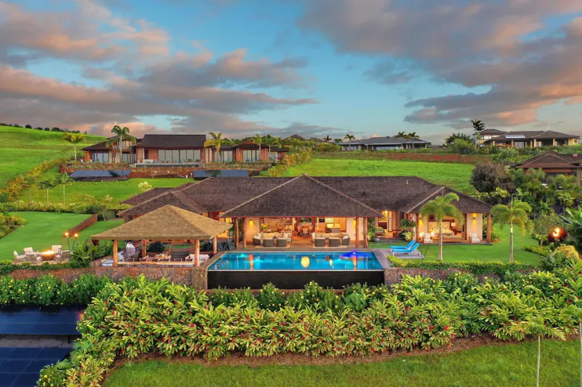 Panoramic Ocean Views From Private Gated Estate - Image 1