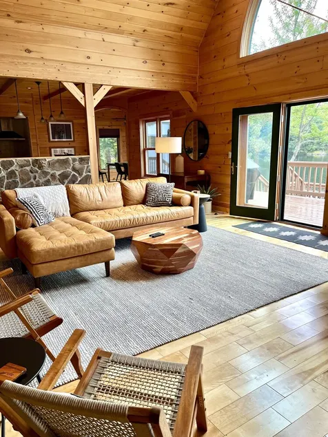 Beautiful lakefront home on Trout Lake - Image 1