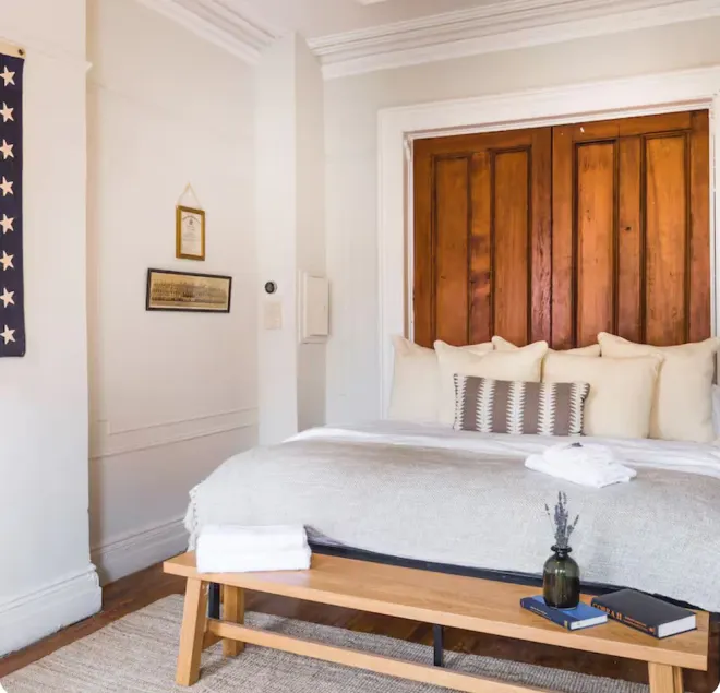 Yellow Block BnB - Image 1