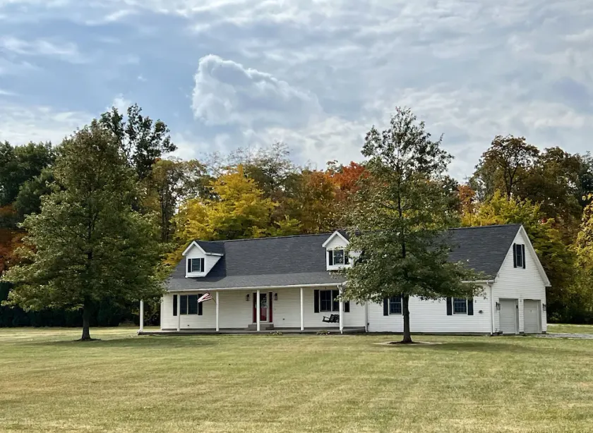Peaceful Farmhouse & Rural Views - Image 1