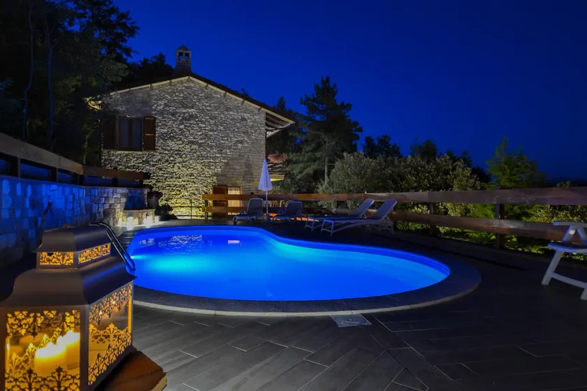 VillaSubasioRelax, panorama villa med pool, naturpark, Spello, Assisi - Image 1