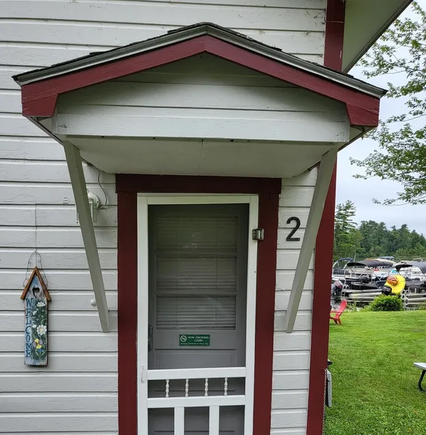Cozy Cabin on Cobbossee Lake near Lakeside Marina - Image 1