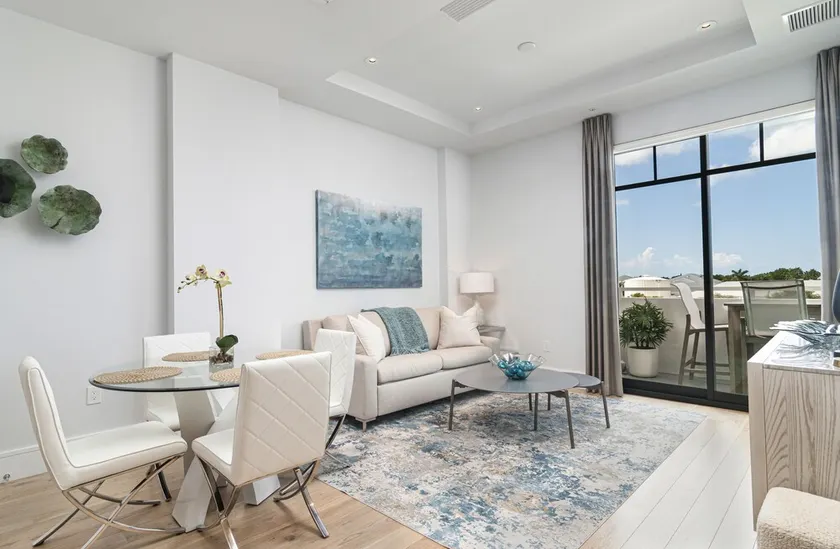 SOCE FLATS 306 - Brand New Olde Naples Condo Steps to 5th Ave S! - Image 1