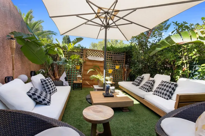 Appartement \"Domaine De La Corniche\" avec terrasse privée, Wi-Fi et climatisation - Image 1