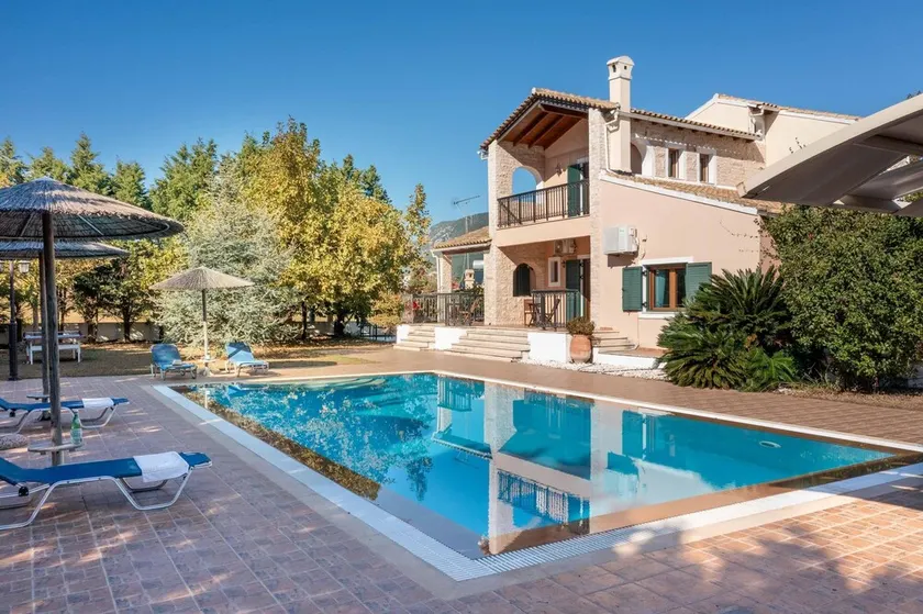 Villa Lefki Limni Retreat 300m from beach - Image 1