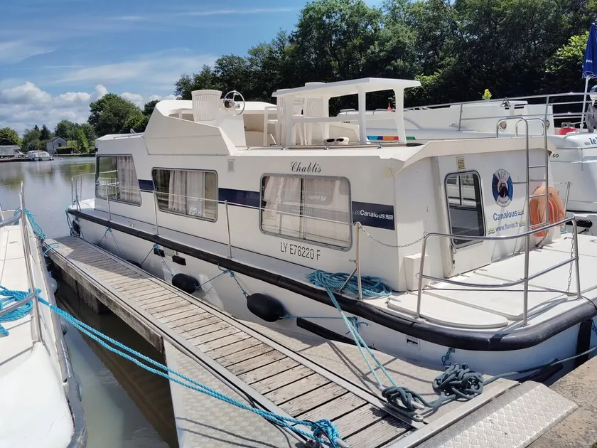 Estancia Única en Barco en Bourgogne - Image 1