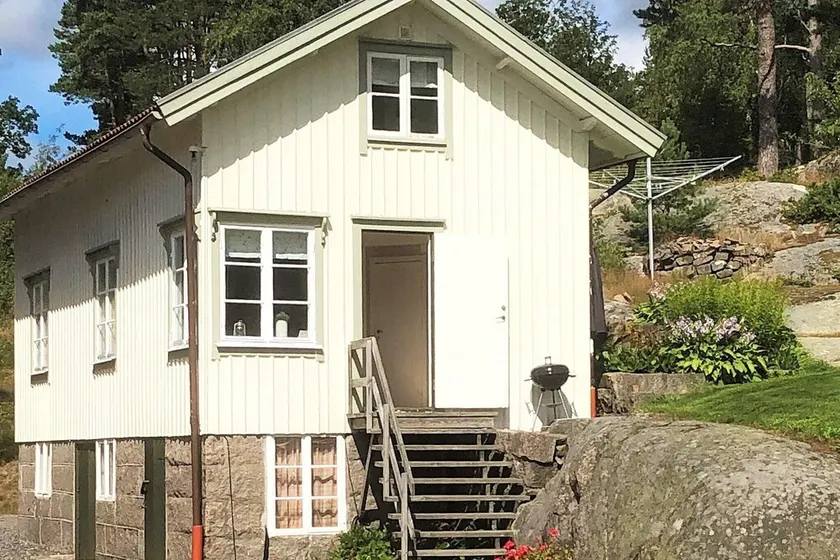 5 person holiday home in Kungshamn - Image 1