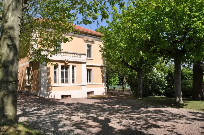Villa Castel Bed and Breakfast - Image 1
