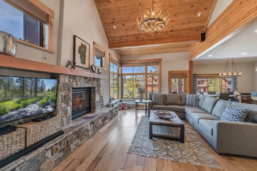 Tahoe Dreamy Destination at Schaffer's Mill Ski Lounge, Golf & Club Amenities - Image 1