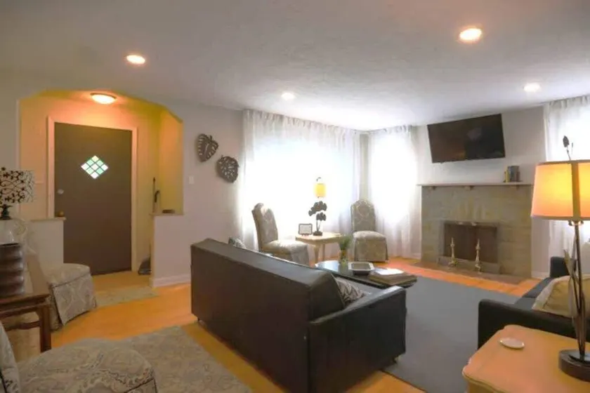 4 Bed Cape Cod | Comfort & Charm Near the City - Image 1