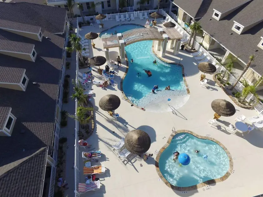 Cette spacieuse chambre 1 est \"juste à droite\" près de la plage, belle piscine, pour 6 personnes - Image 1