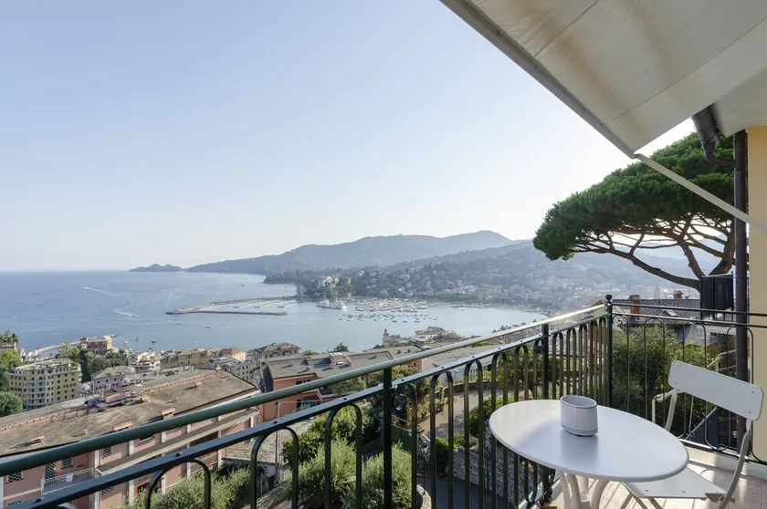 JOIVY Spectacular Sea View Apt for 5 with Terrace - Image 1