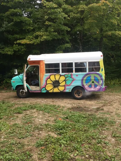 Vintage Groove Bird Bus - Image 1
