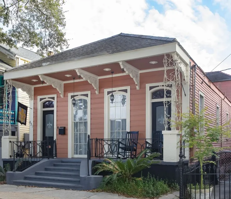 Beautifully Updated New Orleans Home *sleeps 6* - Image 1