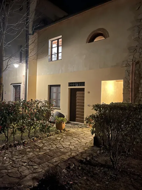 In the heart of Tuscany, beautiful garden with swimming pool, Casa di Ele awaits you - Image 1