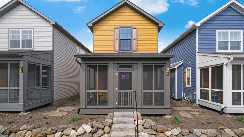 Navvy Town Neighborhood at Heritage Harbor - Image 1
