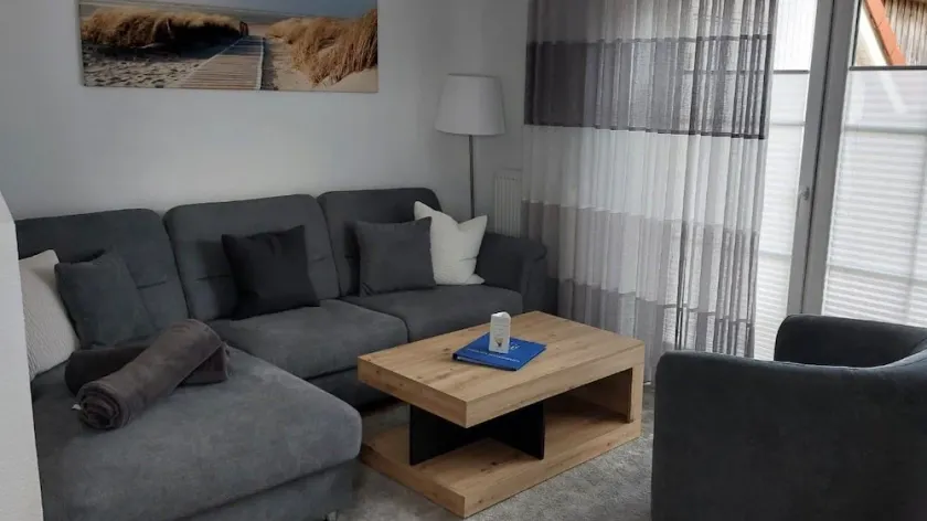 ROB 03 for 6 persons, approx. 78 sqm - Feriendorf Robbenplatte Burhave (1) - Image 1