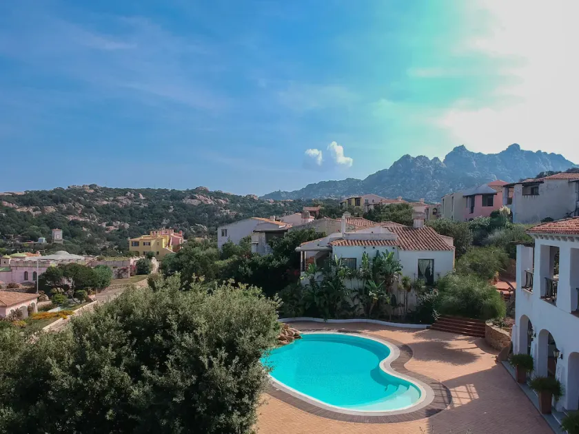 Stay in Porto Cervo with Garden Setting - Image 1