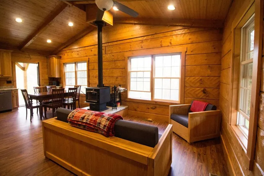 Old World Craftmanship with Modern Amenities - Image 1