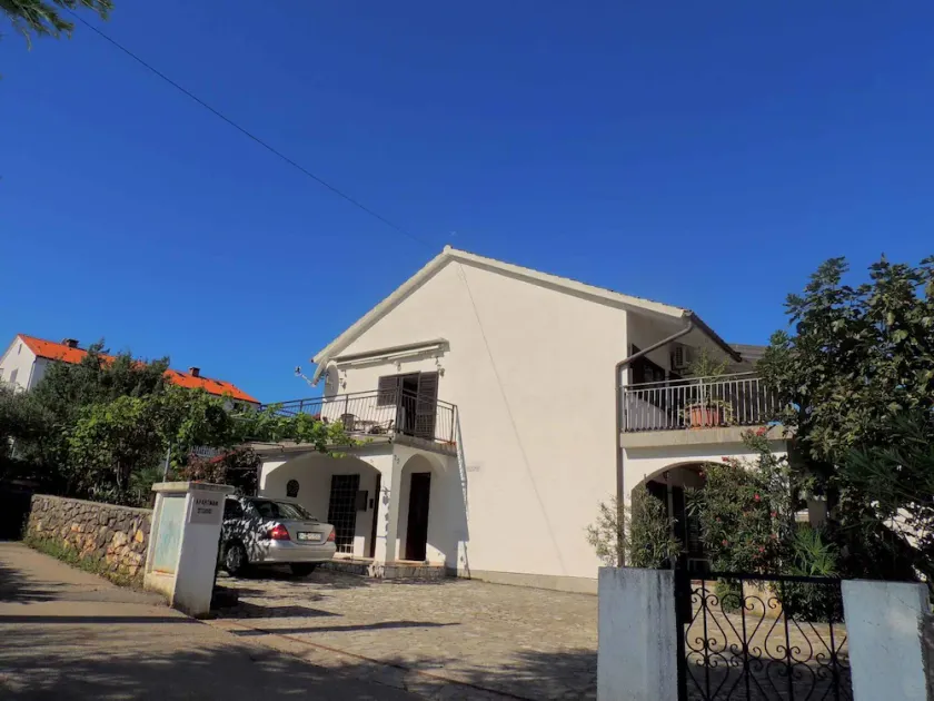 Apartamento vacacional con terraza y posibilidad de hacer una barbacoa - Image 1